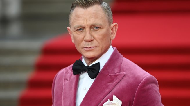 Агент 007 с ковид, Макбет в карантина 