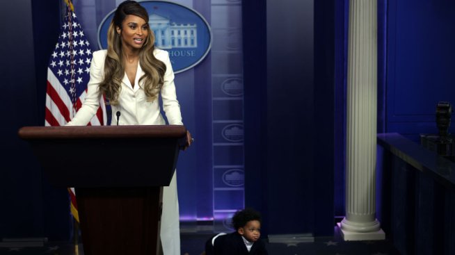 Сиара и децата ѝ насърчават ваксинацията заедно с Джил Байдън