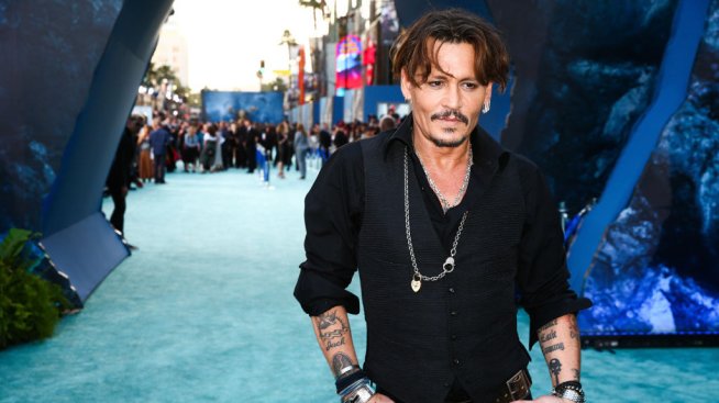 Джони Деп отново става лице на Dior