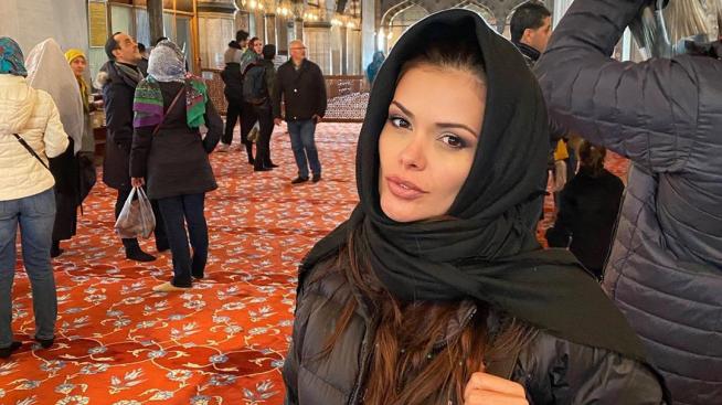 Преслава изненада феновете, забули се