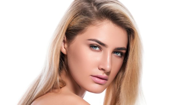 Прави вежди – тенденцията, която ще властва през есента