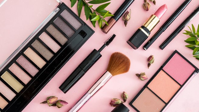 Бюти съвети: Как да разберете, че гримът ви е с изтекъл срок на годност?