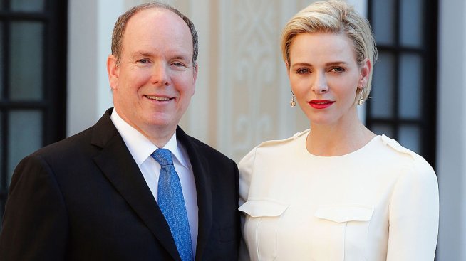 „Тя осъзна, че има нужда от помощ“: Принцеса Шарлийн влезе в лечебен център