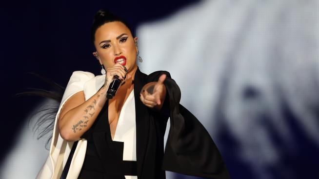 Деми Ловато: Преживях три инсулта и един инфаркт