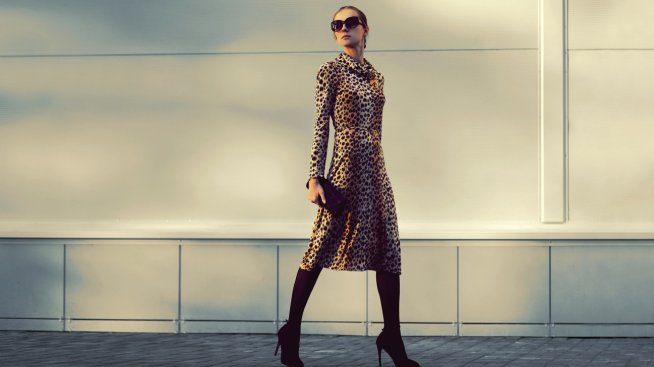 От животински щампи до къси дължини – роклите за есен 2024