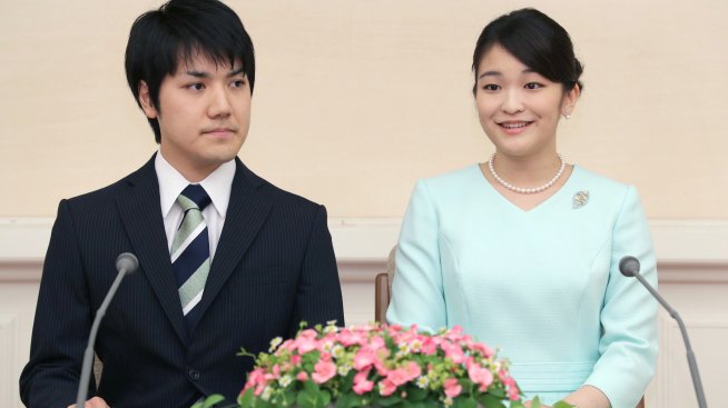 Бившата принцеса Мако започна работа в Ню Йорк 