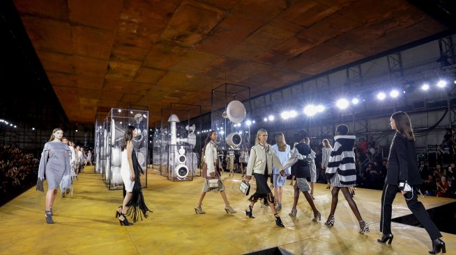 Седмица на модата в Лондон: Make Burberry great again!