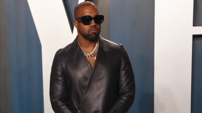 Кание Уест плаща висшето образование на дъщерята на Джордж Флойд