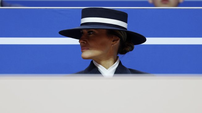 Шапката на Мелания Тръмп носи важно послание