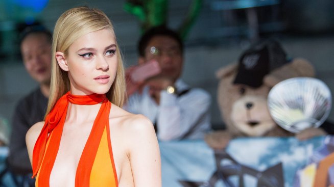 Никола Пелц намекна, че се чувства зле от кавгата с Виктория Бекъм