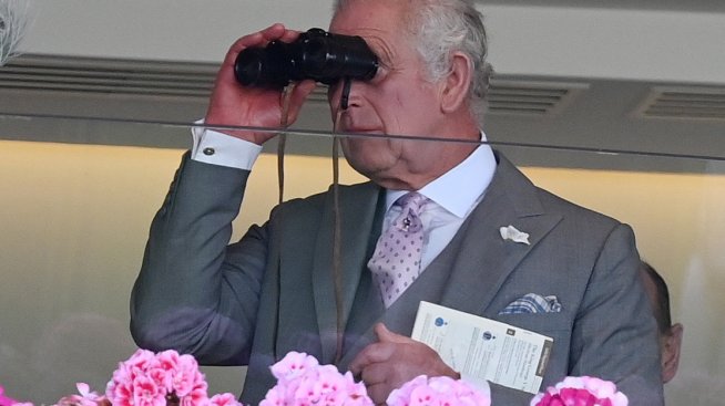 Крал Чарлз се отдаде на заслужена почивка  