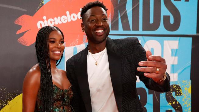 Дуейн Уейд защити лакираните нокти на сина си