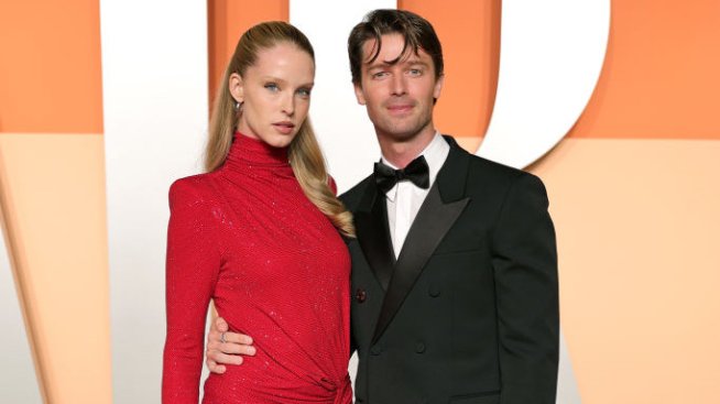 Кариерата преди всичко – Патрик Шварценегер отмени сватбата си заради „Белият лотос“