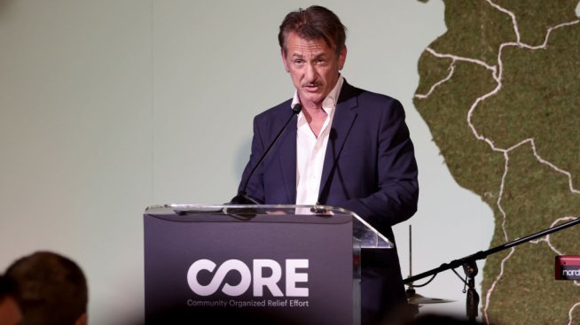 Въпреки войната: Шон Пен е в Украйна за документалния си филм