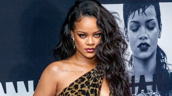 Риана обяснява защо сплита косата на сина си и какво е значението на тези плитки