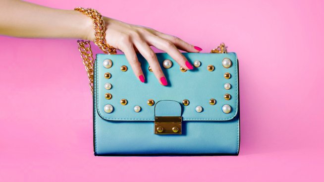 Маникюр за Свети Валентин – червени и розови идеи, които да копирате