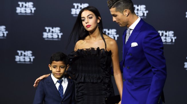 Джорджина и Роналдо с празник за близнаците