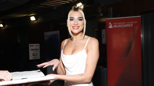 Дуа Липа победи студа със стил