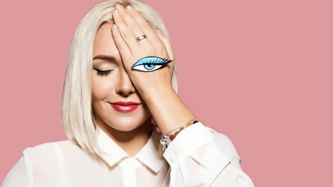 Нокти с окото на Злото – новият тренд в маникюра