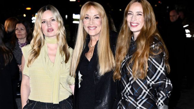 Сладките внуци на Мик Джагър се появиха в реклама на Burberry