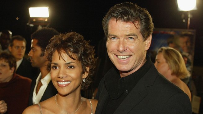 Хали Бери разкри, че Пиърс Броснан е възвърнал вярата ѝ в мъжете