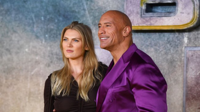 Дуейн Джонсън – Скалата разцелува дъщерята на Даниел Крейг