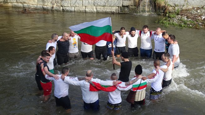 Йордановден е – хороскопът ви за 6 януари