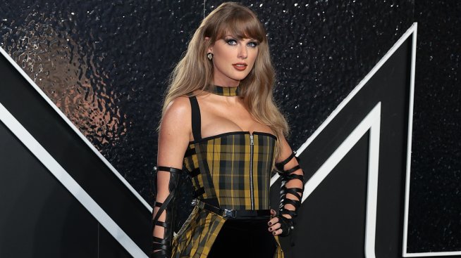 Тейлър Суифт победи Риана в битката на богатите