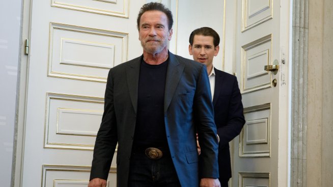 Арнолд Шварценегер катастрофира в Лос Анджелис