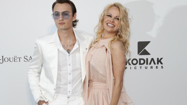 Памела е бясна, че снимат сериал за връзката ѝ с Томи Лий