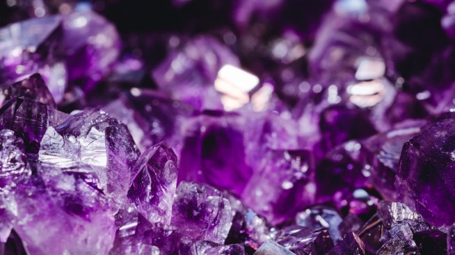 Силата на естествените камъни: Аметист 