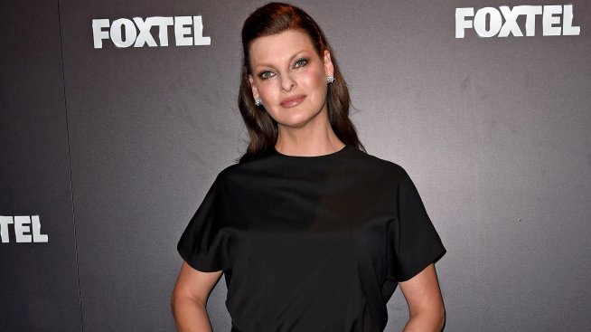 Отново в разцвет: Прераждането на неукротимата Линда Еванджелиста