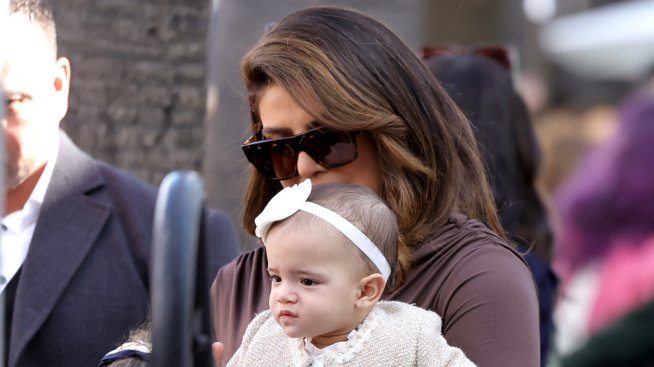 Приянка Чопра и Ник Джонас показаха лицето на дъщеря си