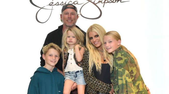 Джесика Симпсън намекна за свой флирт с женения Марк Уолбърг