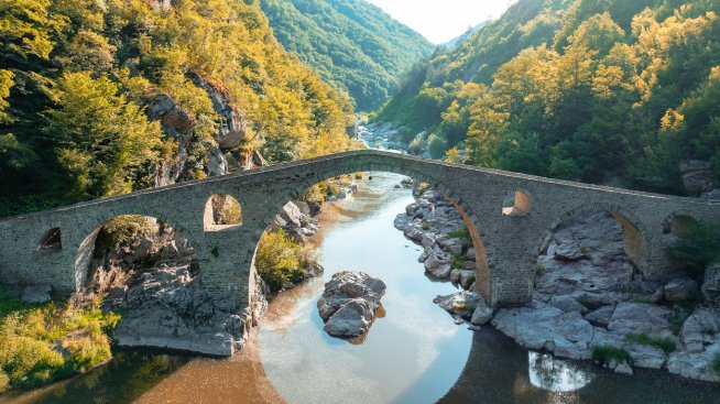 5 красиви места за есенен уикенд в България, които не изискват сериозен преход