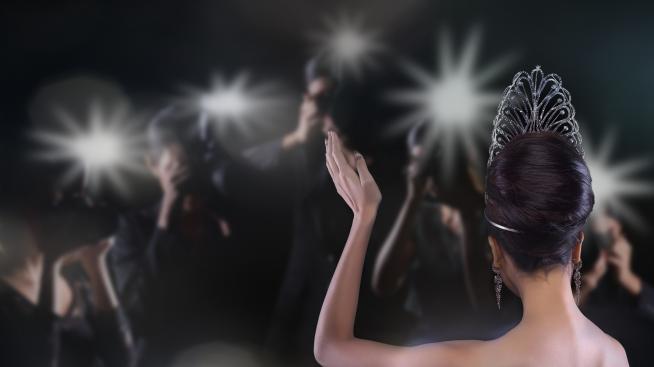 Новата „Мис България“ призна, че има корекция на устните