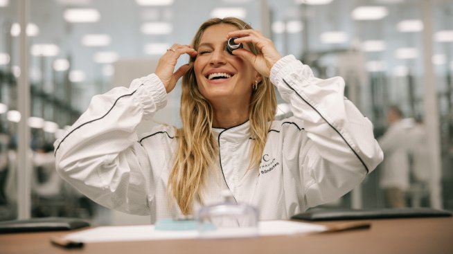 Жизел Бюндхен на 44 – в компанията на любимия човек