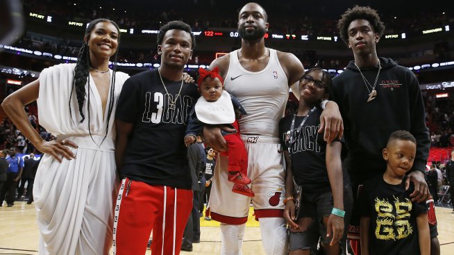 Синът на Дуейн Уейд вече официално е момиче