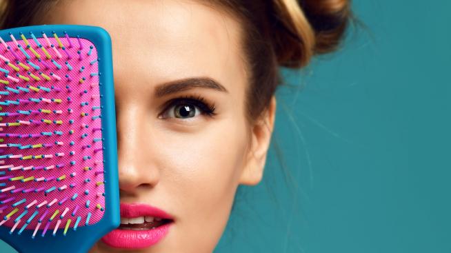 Според типа коса – четка или гребен да изберете? 