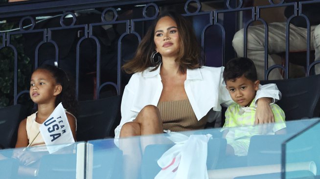 6-годишният син на Криси Тейгън и Джон Леджънд е диагностициран с диабет