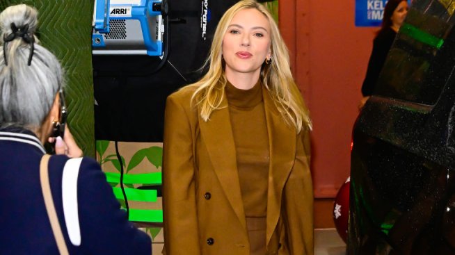 Скарлет Йохансон се появи в шоколадова бизнес визия дни след 40-ия си рожден ден