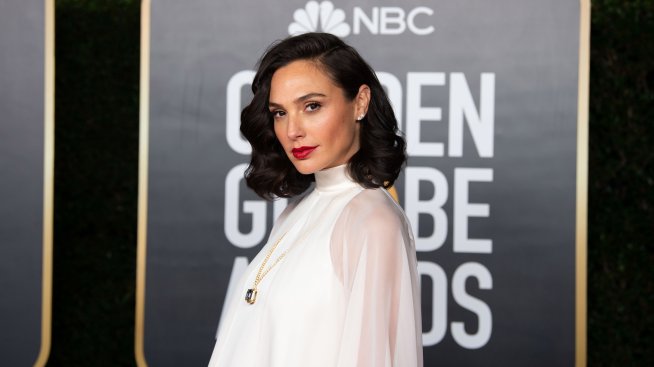 Костюм за лятото – Гал Гадот заложи на нова тенденция 