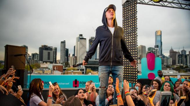 Джъстин Бийбър вече е дизайнер и на... Crocs