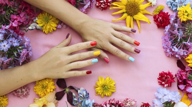 Нов маникюр – цветна приказка за пролетта