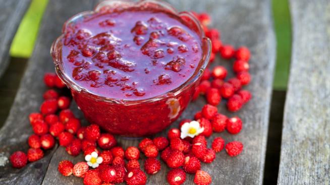 Сладко от горски ягоди – как да го приготвите? 