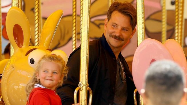 Чар или бедствие: Брадли Купър с мустак