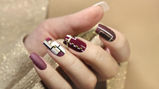 Акрилен лак – как да го премахнем у дома?