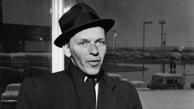 Jingle Bells – Франк Синатра влезе в Billboard Hot 100 за първи път от 66 години