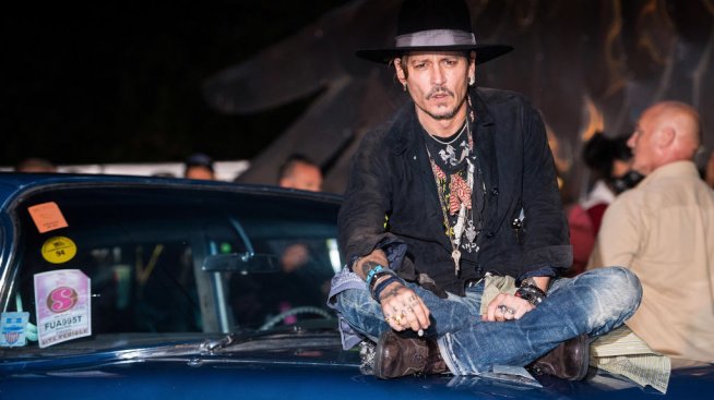 Забравете за Холивуд, Джони Деп превзема музикалната сцена