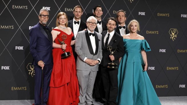 Елтън Джон с историческа победа и другите отличници на наградите „Еми“